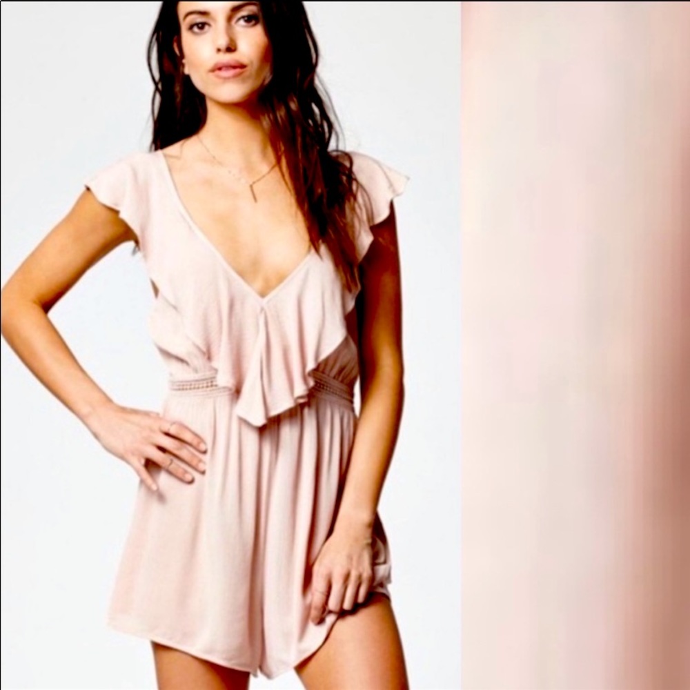 Kendall and Kylie romper size xs new with tags 🏷